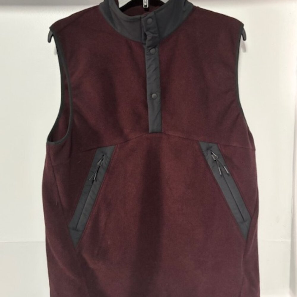 Hill City Mens M Vest Burgundy Maroon Black Trim Softshell Technical Performance